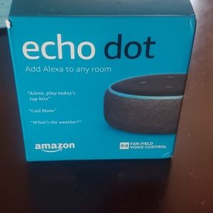 Amazon alexa echo dot.